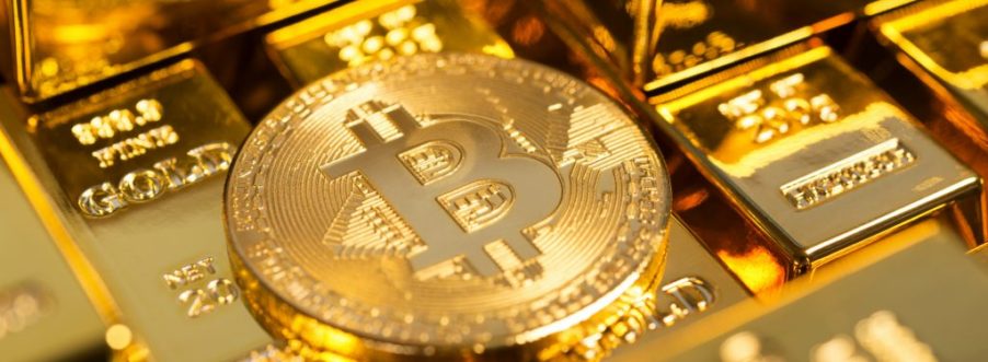 bitcoin-physical-gold-coin-next-to-gold-bars